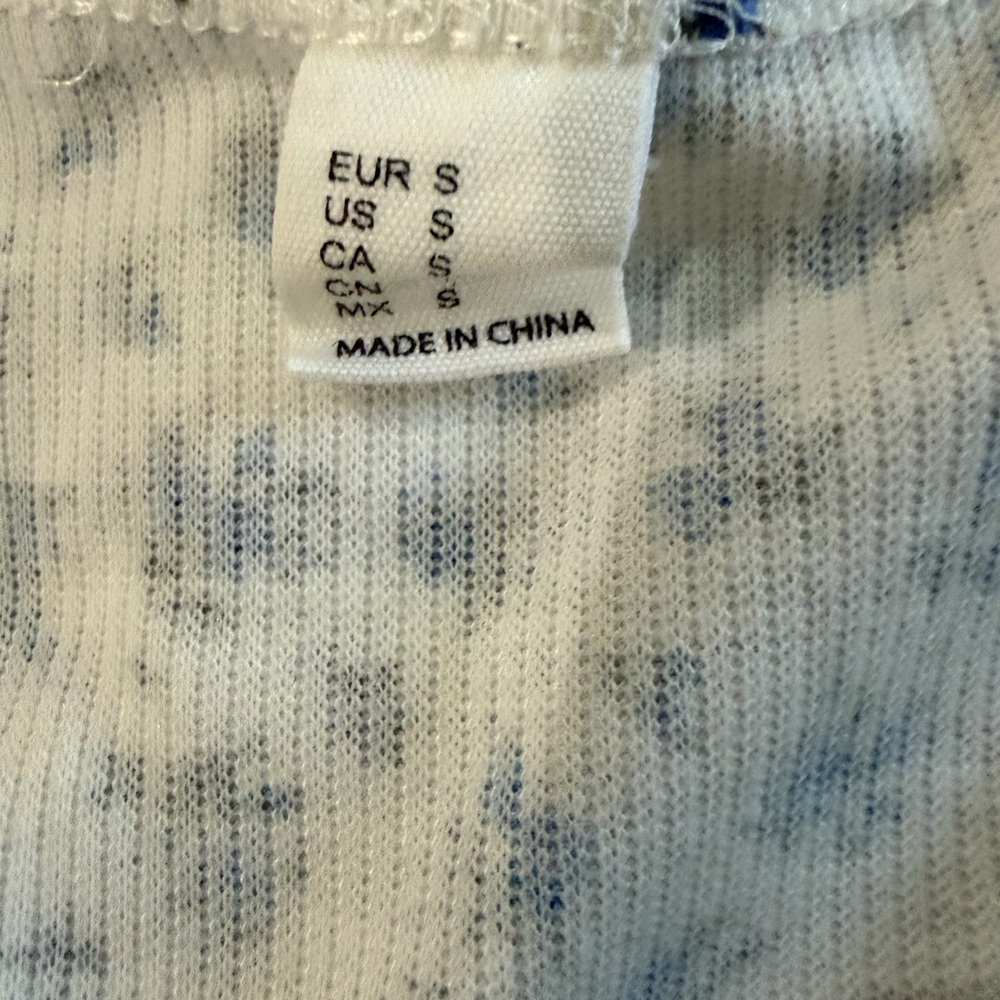 Source Unknown Blue and White Women's Top
